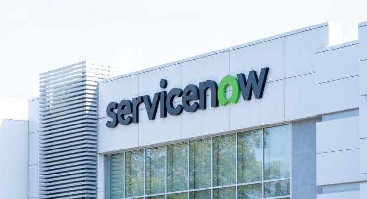 ServiceNow (NYSE:NOW) Sees Upgrade and Volatility Amid AI Focus